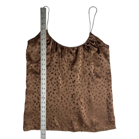 TUCKER 100% Silk Camisole Top Brown sz S Spaghetti Straps Subtle Oval Dot Print - Picture 4 of 8